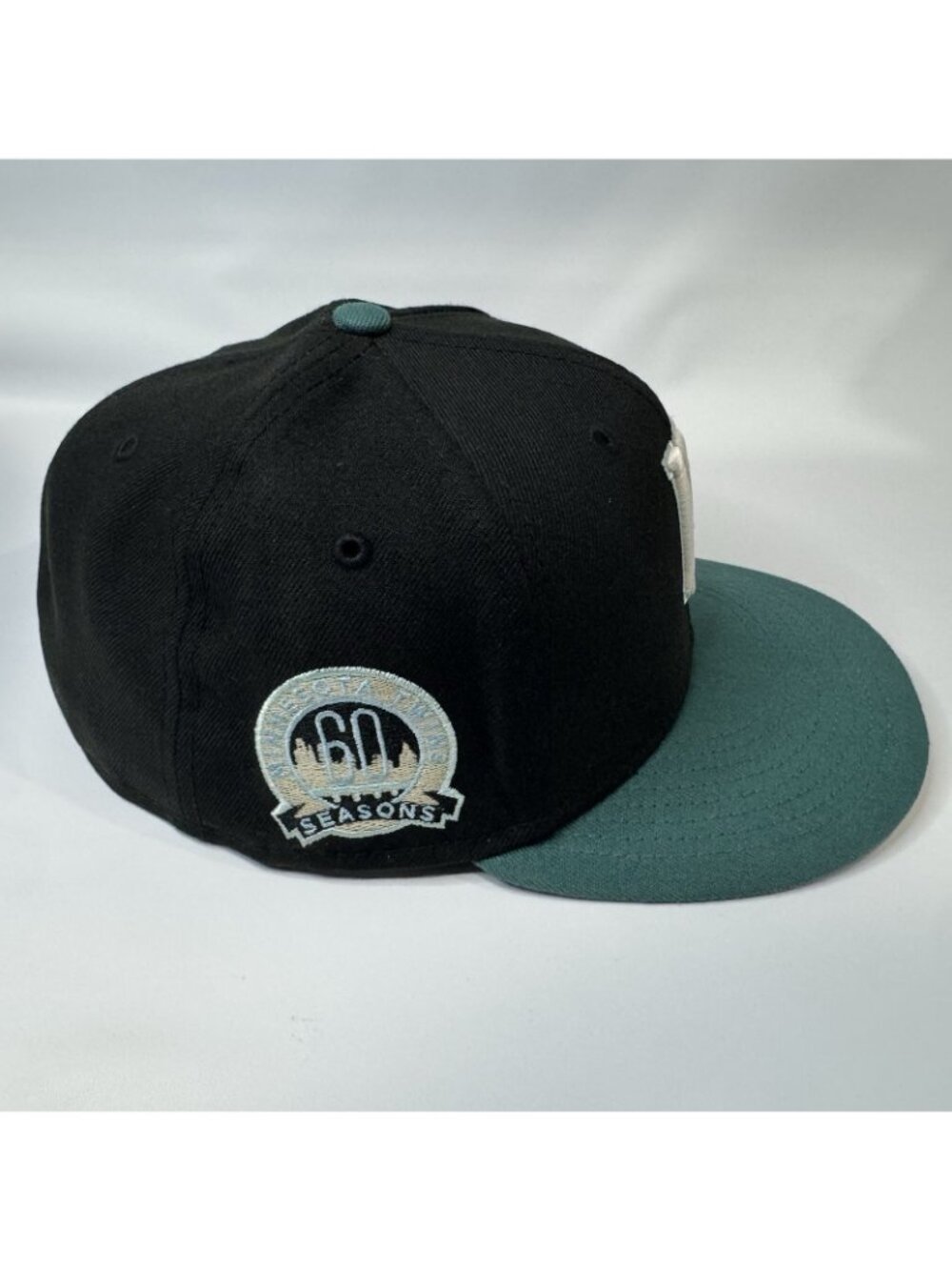 New Era Minnesota Twins Hat Club Black Northern Lights 59FIFTY 7 1/2 60th - Picture 3 of 10